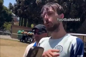 巴黎球迷挑衅阿切尔比,后者回怼:我不喜欢被取笑,我真会揍你