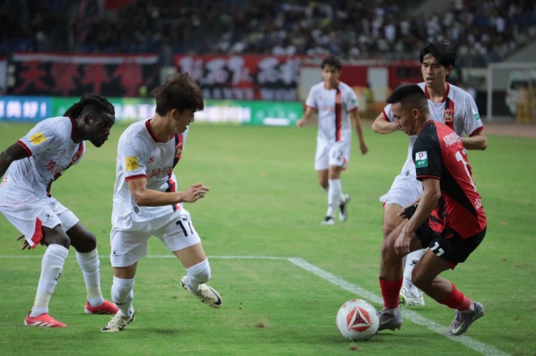 乔瓦尼：对方第一次反击时我们出现失误，他们给了我们沉重的惩罚