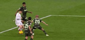 麻将胡了2-【西甲】贝林双响，小熊造仨，皇马4比0赫罗纳5分领跑